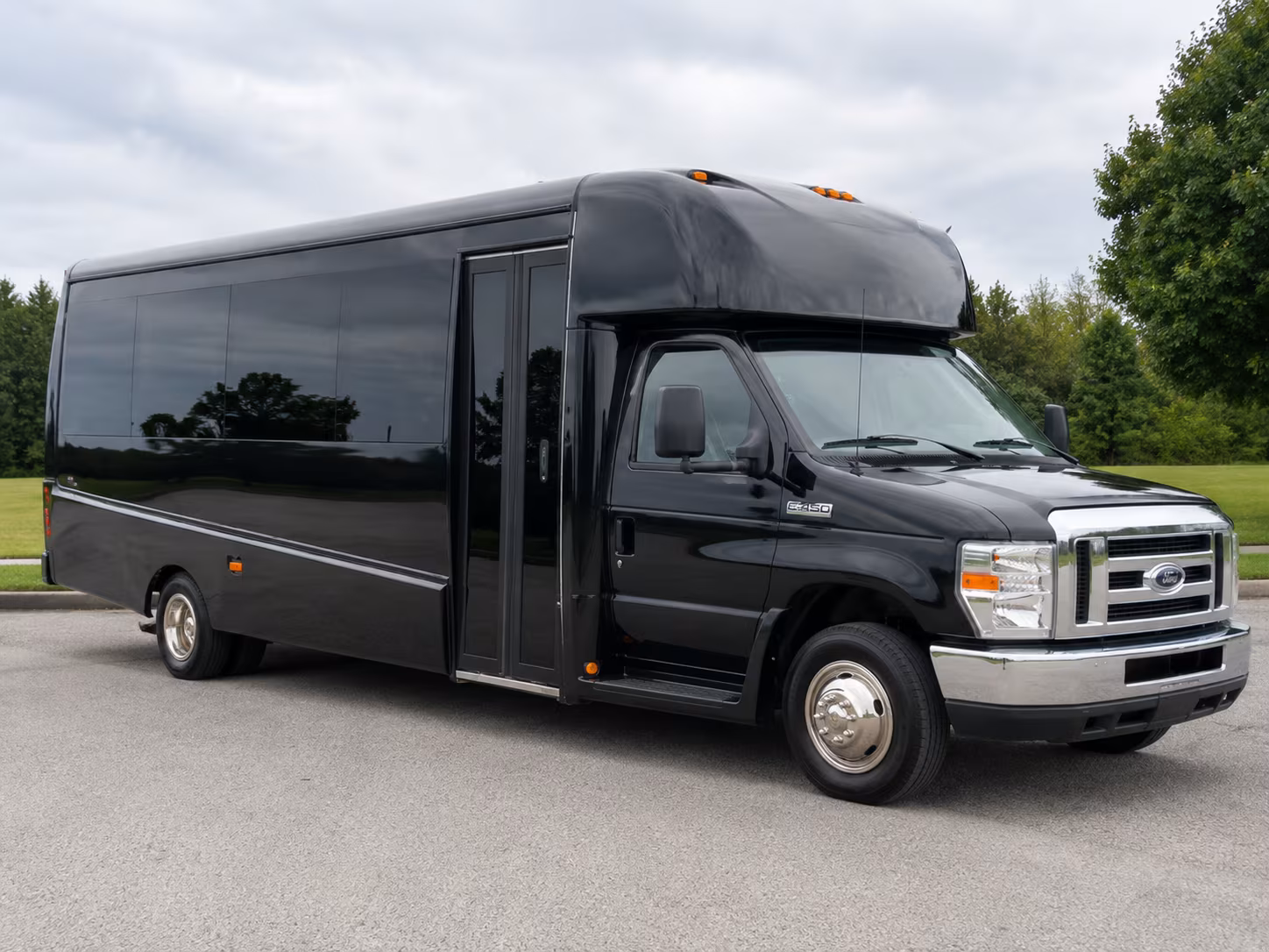 charter buses for denver museum and nature center field trips