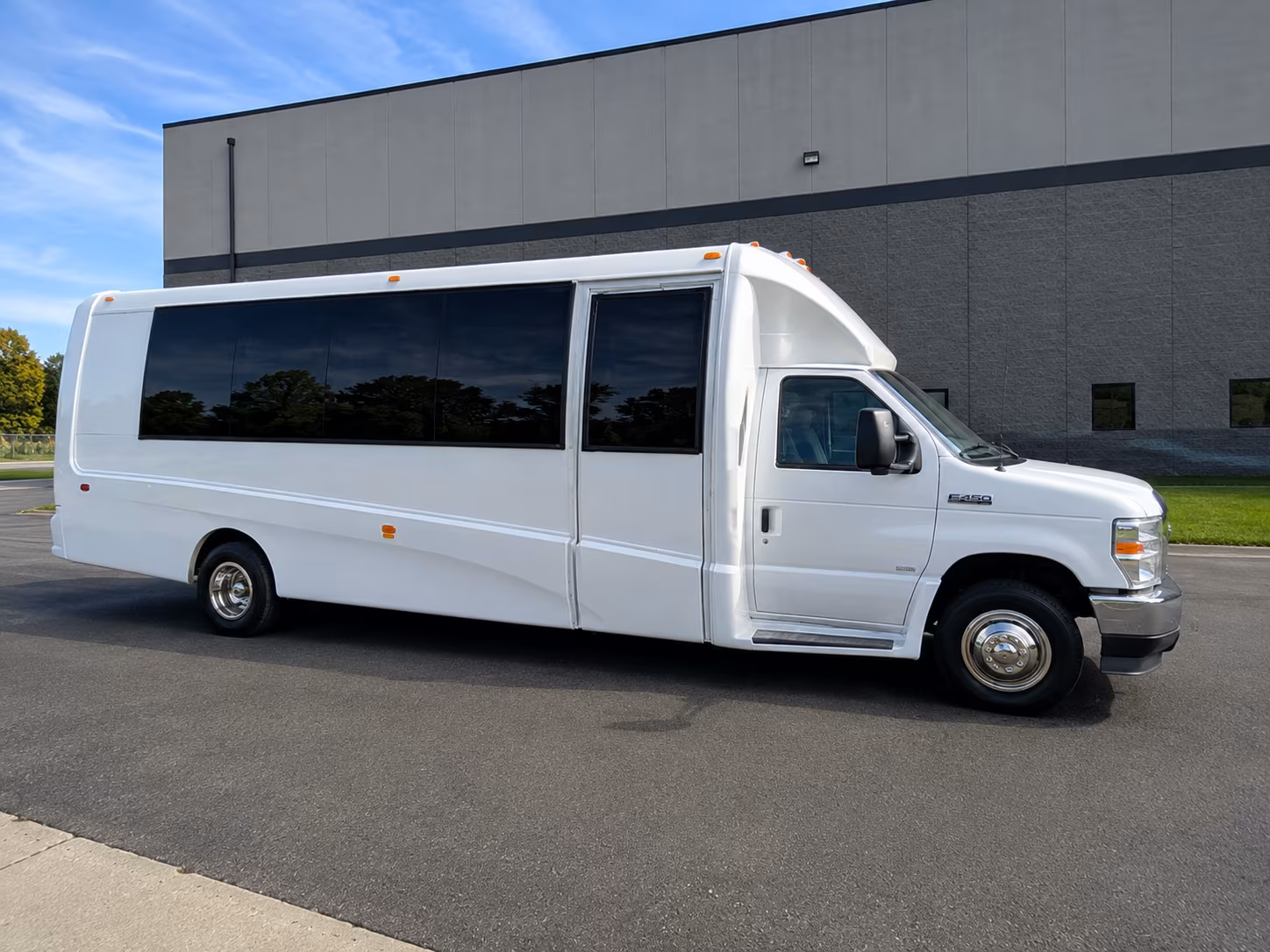 shuttle buses to fiddler s green amphitheatre shows from arvada